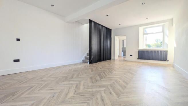 PXL_20250822_091849388.MP~2