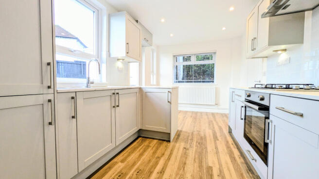 PXL_20251124_121633189~2