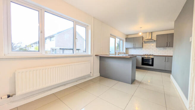 PXL_20251128_110602592.MP~2