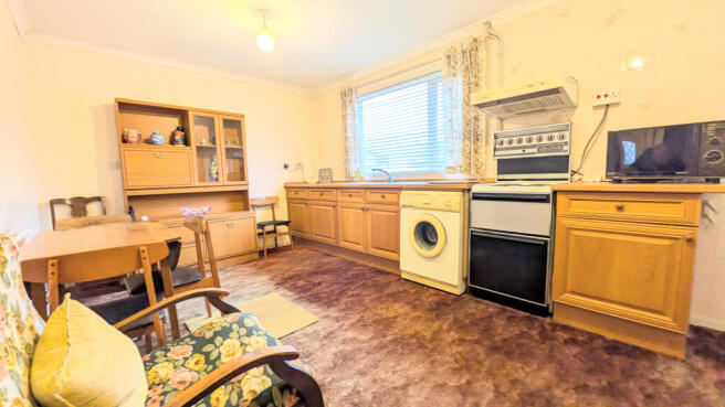 PXL_20251217_115214531.MP~2