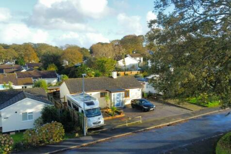 Carlyon Bay - 4 bedroom bungalow for sale