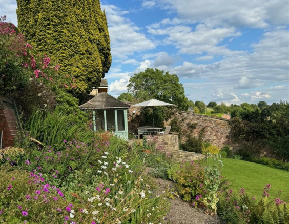 summer house