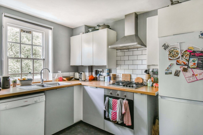 img 2 - Naylor House