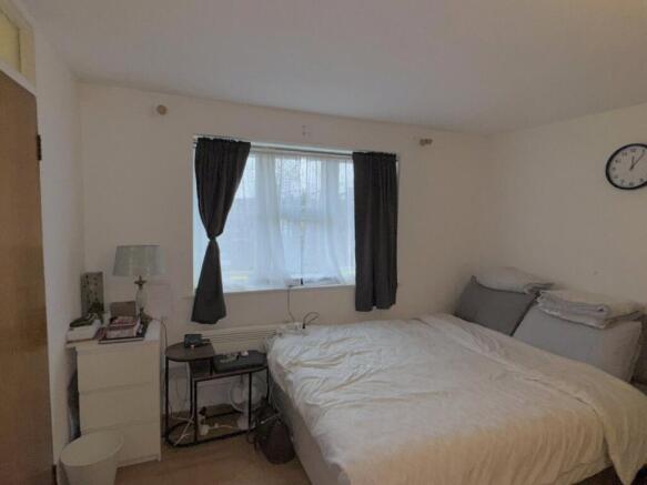 Bedroom/Living Room2