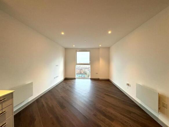 Living room pic 3.jpeg