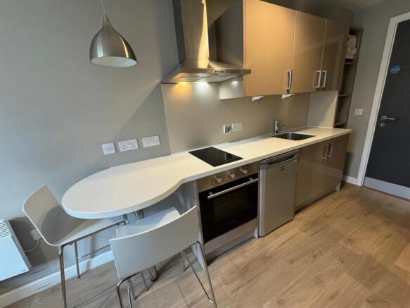 Tyne Bridge standard studio kitchen layout.jpg