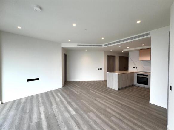 Living Room pic 7.jpeg