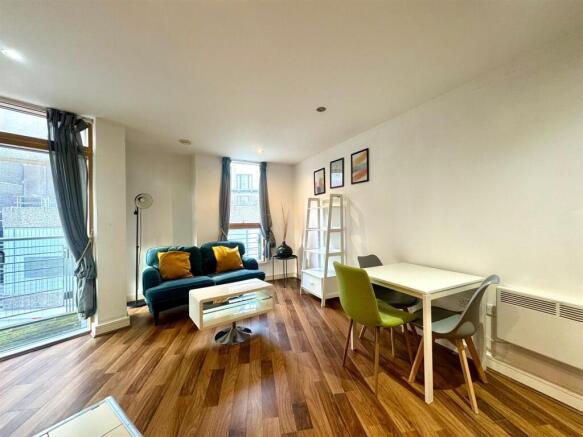 Lounge pic 2jpeg.jpeg