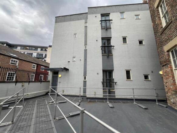 WhatsApp Image 2025-09-10 at 17.42.26 (2).jpeg