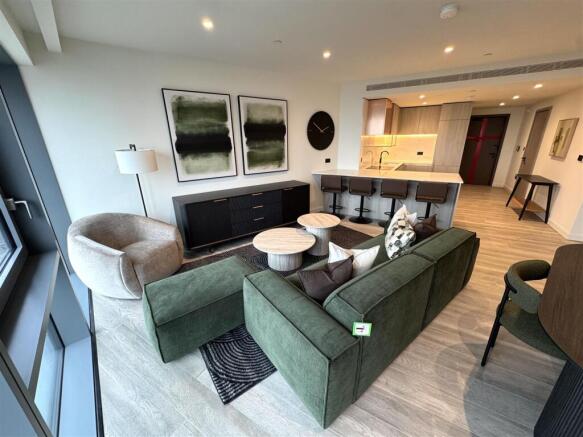 Living Area pic 6.jpeg