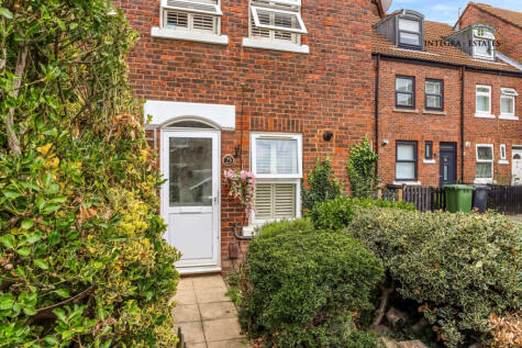Lonsdale Close, Grove Park, Lewisham, London, SE9