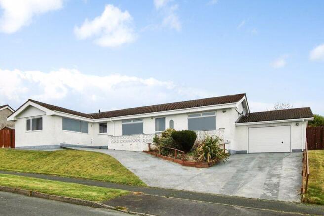 9 Sunnybank Avenue