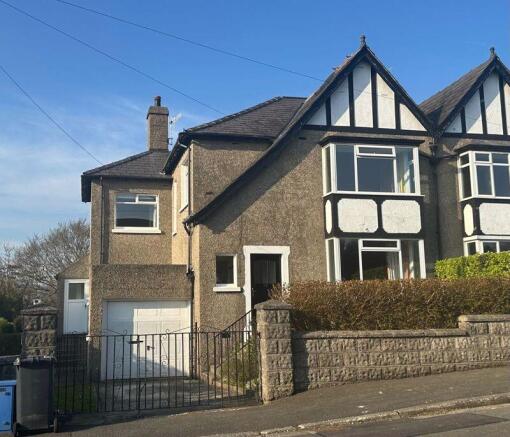 20 Devonshire Crescent