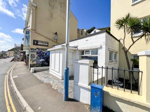 1 Summerhill Road, Douglas