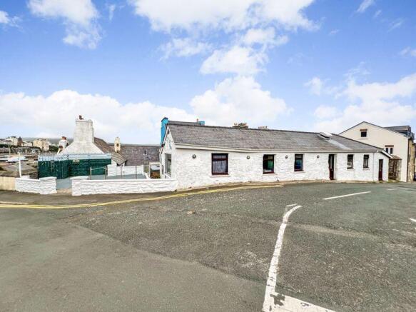 1 Queens Road, Port St Mary