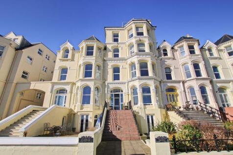 3 Clifton Court, The Promenade, Port St Mary