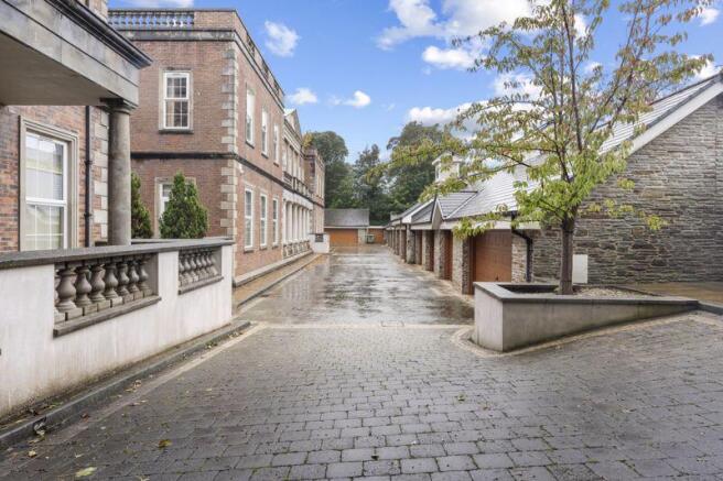 6 Coutts House