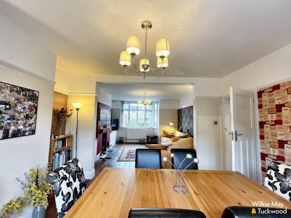 Dining into Lounge