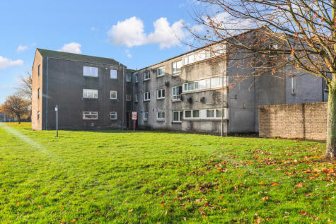 32 Lumley Place, Grangemouth, FK3
