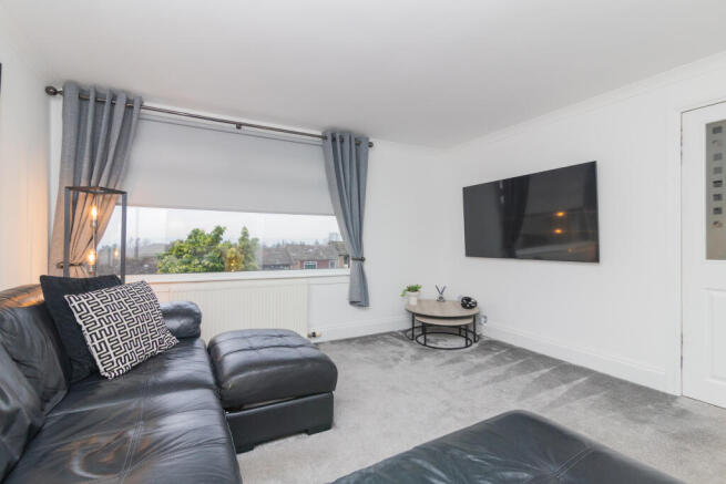 35 foxbar drive Paisley L-4
