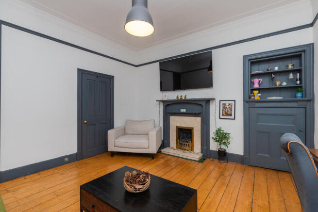 25 -1 Whitehaugh Drive, PA1 3PG-5