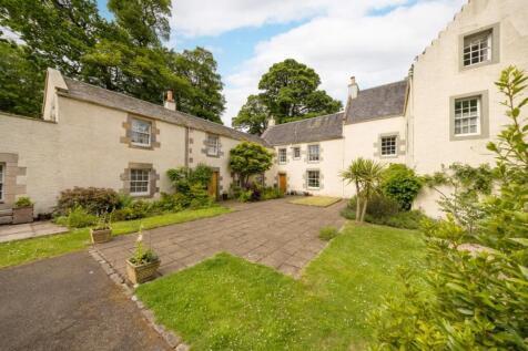 4 bedroom Terraced for sale