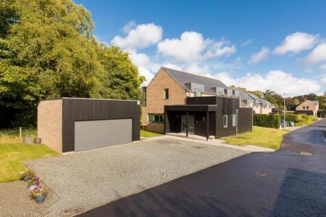 4 bedroom Detached for sale