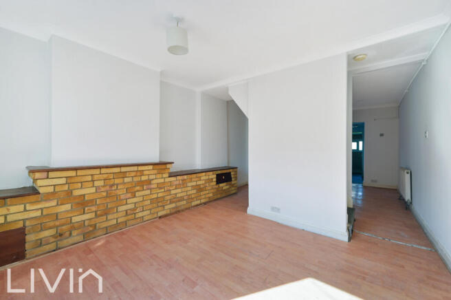 GLOUCESTER ROAD, 29 (1)
