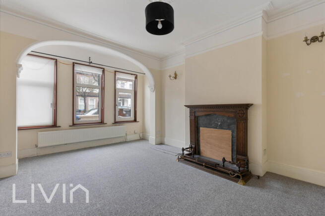 65 Langdale Road, CR7 - 1