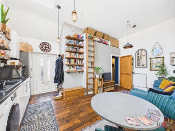 Kitchen/Living