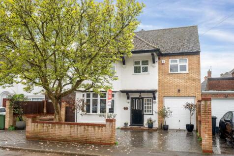 Westwood Park Close, Longthorpe, Peterborough, PE3