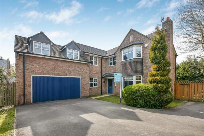 8 Chapel Close1.jpg