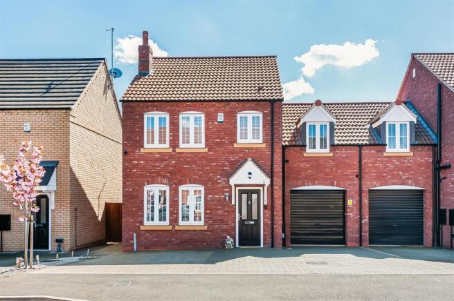 22 Ella Drive1.jpg
