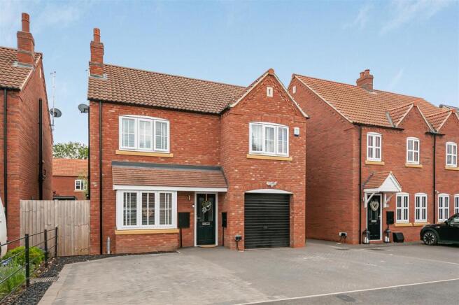 16 Ella Drive14.jpg