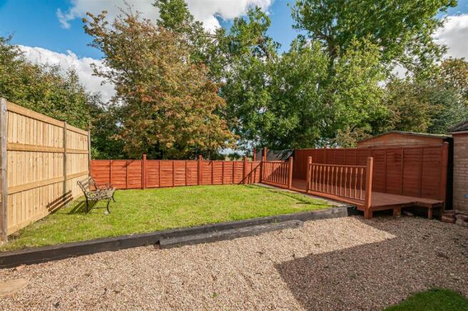 39 Laburnham Walk13.jpg