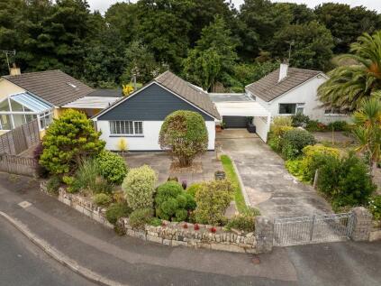 Alexandra Gardens - Penzance - Stunning fully renovated bungalow