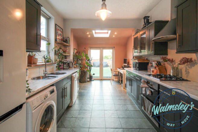 Open plan kitchen breakfast room