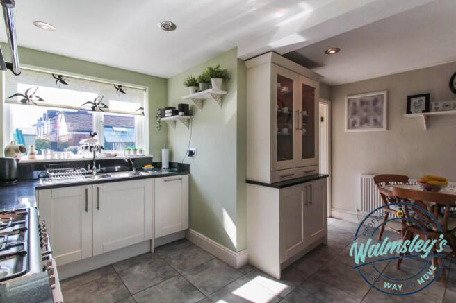 Kitchen breakfast room