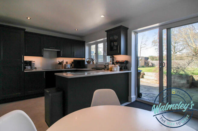 Kitchen dining room