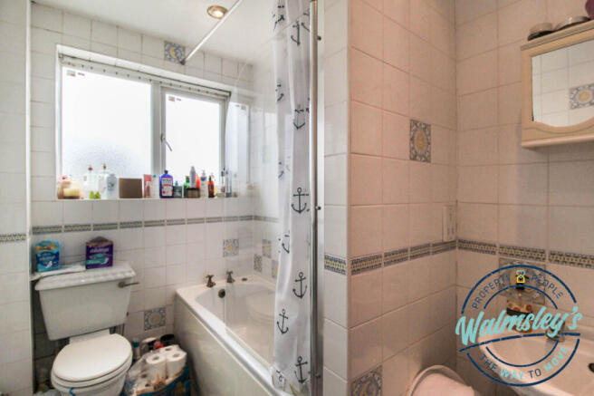 Bathroom of 88