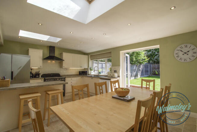 Dining extension & French doors to garden