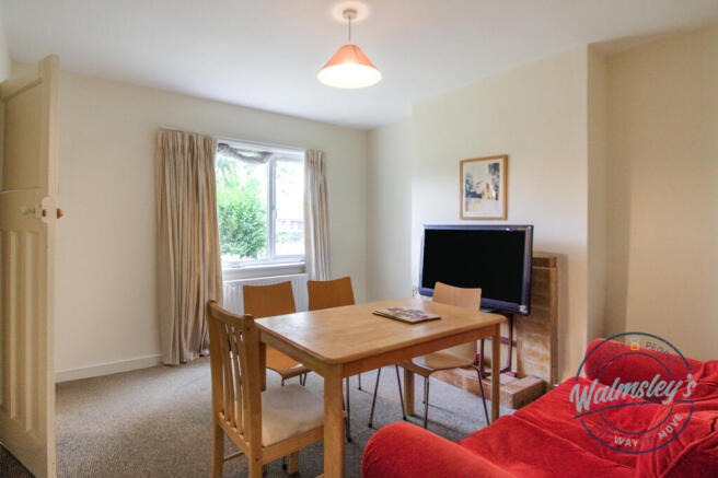 Sitting room to frontage