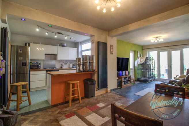 Kitchen dining & family room