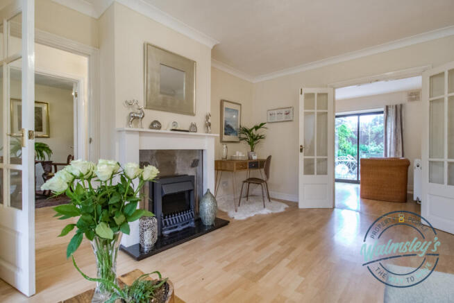 Sitting room towrads dining room