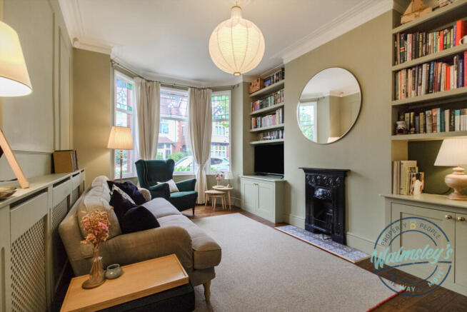 Sitting room with bay