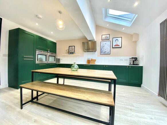 Kitchen/Breakfast Room