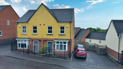 Edinburgh Road, Nuneaton, CV10