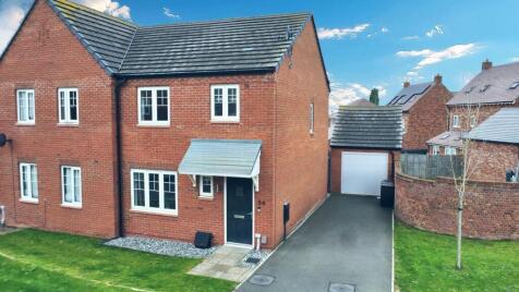 Farthington Drive, Nuneaton, CV11