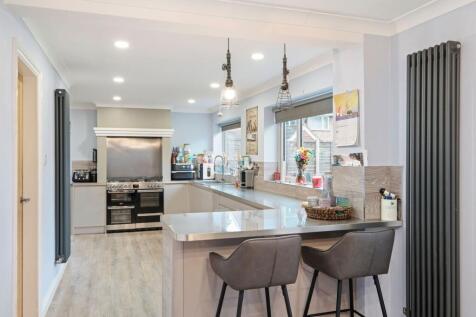 Westfield Road, Fernhill Heath, WR3