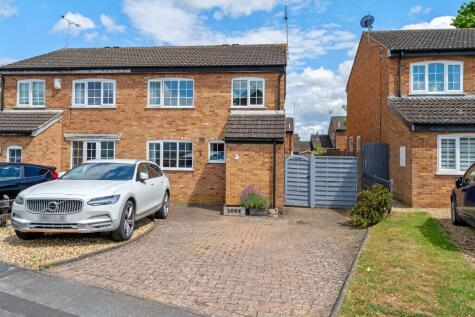 Disraeli Close, Kibworth, LE8